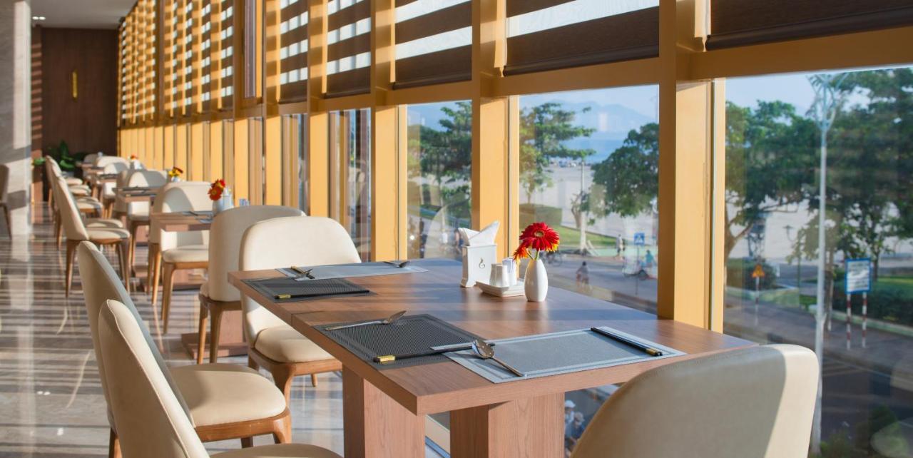 Grand Gosia Hotel Nha Trang Exteriör bild
