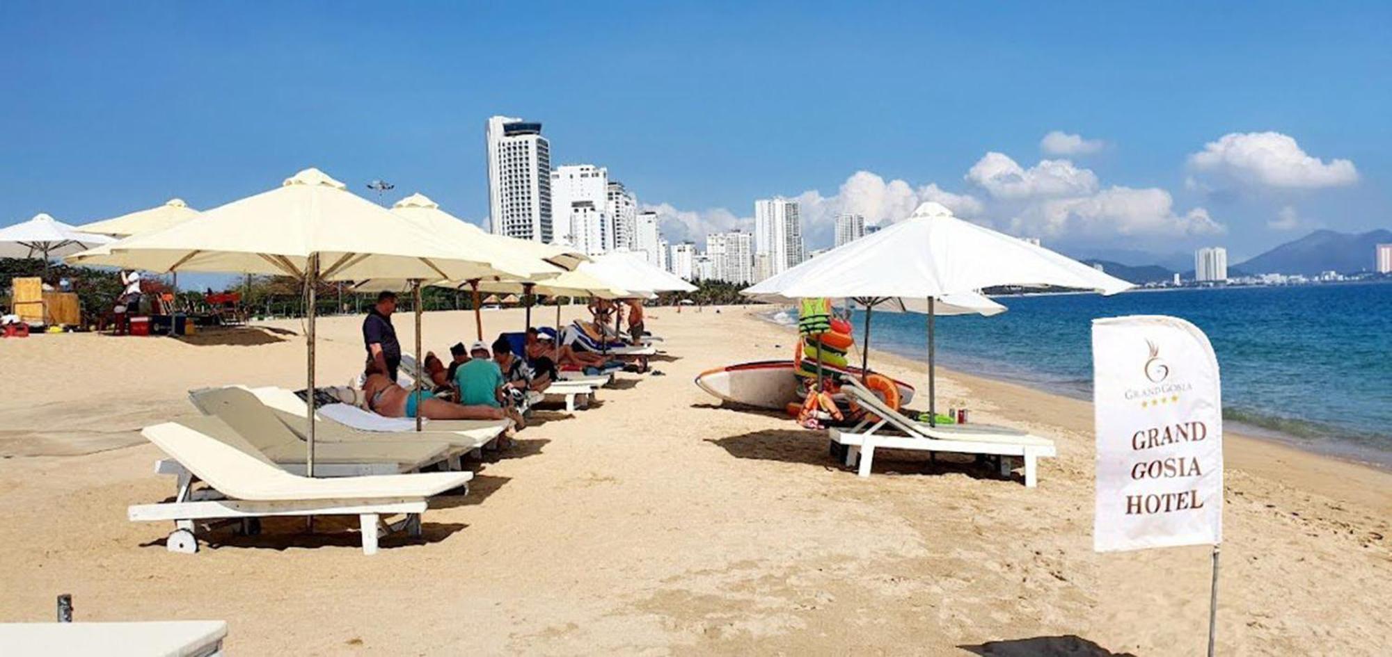 Grand Gosia Hotel Nha Trang Exteriör bild